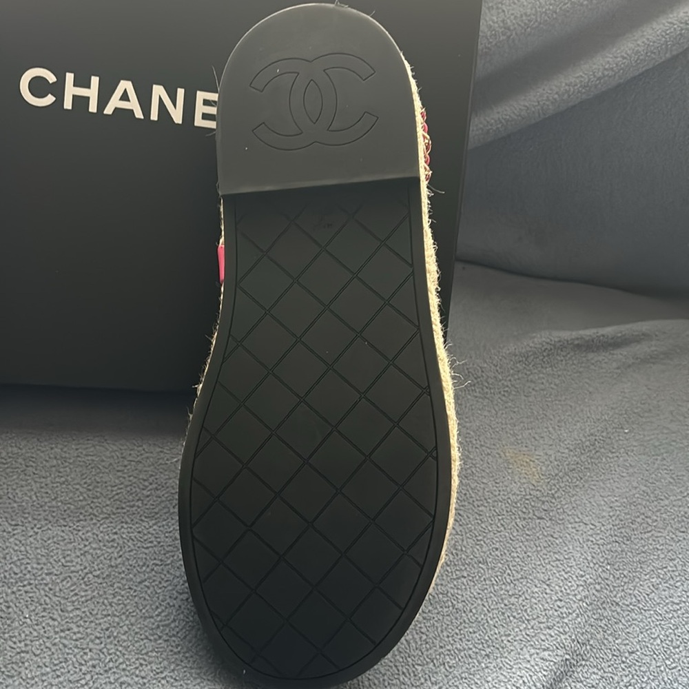 Ladies channel sandals— - Picture 5 of 16